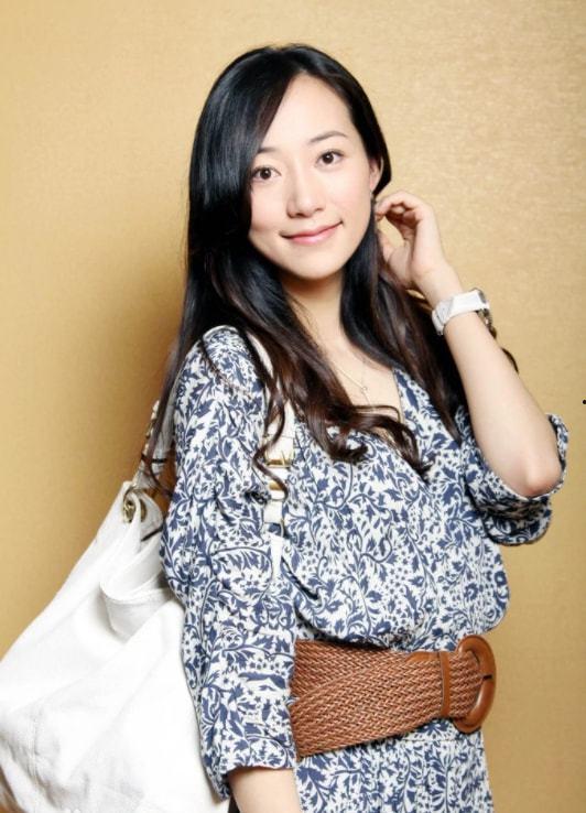 演员韩雪身世,出身名门，演艺事业璀璨夺目的星途传奇